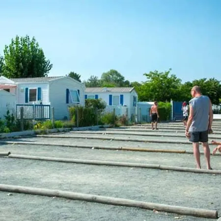 Campingplatz Mobil-home Avec Tv Et Terrasse - 4 Pers. - Api-1-52-2850